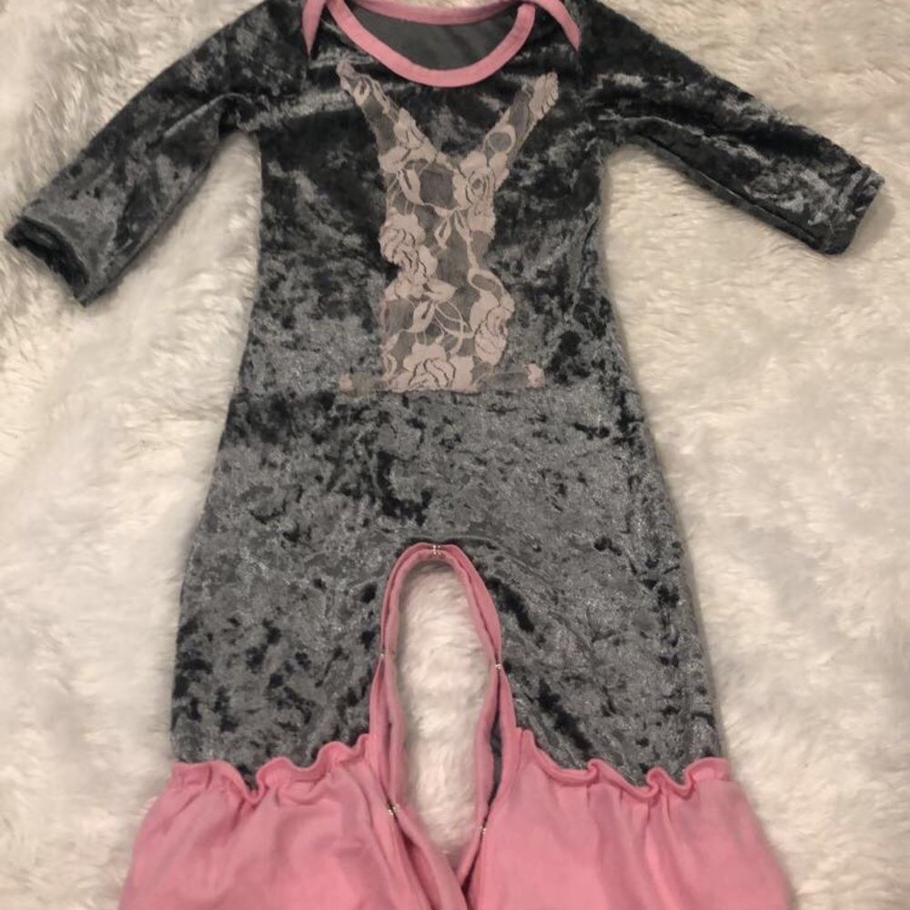 Lilly Bow Peep baby girl’s Romper